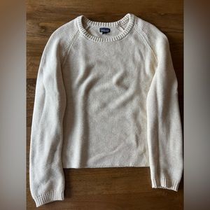 Patagonia Cream Knit Sweater size small